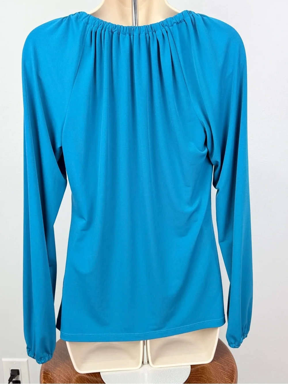 MICHAEL Michael Kors Turquoise Chain Neckline Blouse – Size Small